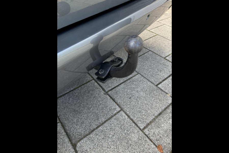 Mercedes-Benz Vito 119 CDI Extra Lang DC - Automaat I Navigatie I Leer I Airco I 19 inch Sport velgen I Comfort pakket I Trekhaak