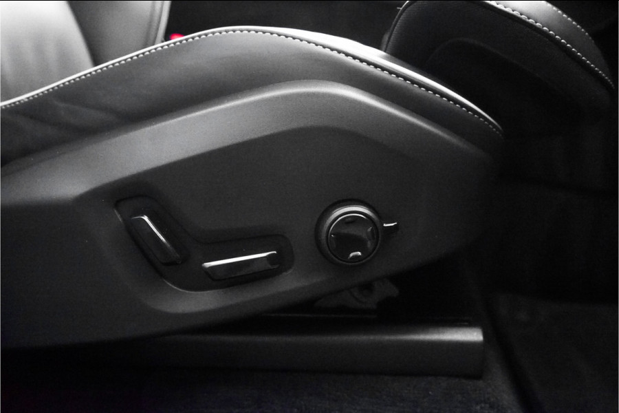 Volvo XC90 2.0 T8 Recharge AWD Ultra Dark 7P Luchtv HUD B&W 360° Elek Trekhaak