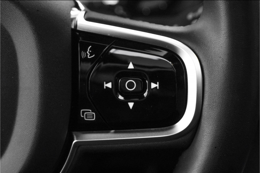 Volvo XC90 2.0 T8 Recharge AWD Ultra Dark 7P Luchtv HUD B&W 360° Elek Trekhaak