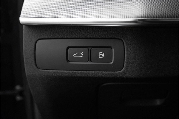 Volvo XC90 2.0 T8 Recharge AWD Ultra Dark 7P Luchtv HUD B&W 360° Elek Trekhaak