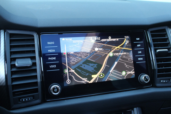 Škoda Kodiaq 1.5 TSI 150pk Sportline Business 7p. DSG7 NL-Auto NAP Panoramadak Clima Cruise Navi Camera Canton LMV Stoelverwarming Trekhaak 1800kg