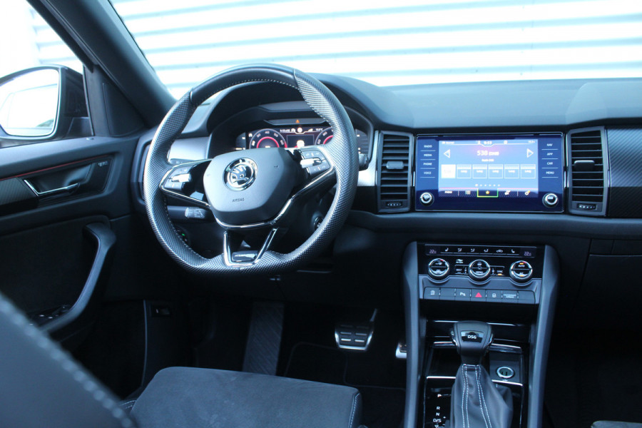 Škoda Kodiaq 1.5 TSI 150pk Sportline Business 7p. DSG7 NL-Auto NAP Panoramadak Clima Cruise Navi Camera Canton LMV Stoelverwarming Trekhaak 1800kg