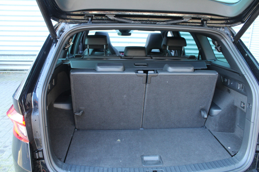 Škoda Kodiaq 1.5 TSI 150pk Sportline Business 7p. DSG7 NL-Auto NAP Panoramadak Clima Cruise Navi Camera Canton LMV Stoelverwarming Trekhaak 1800kg