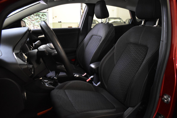 Ford Puma 125PK ECOBOOST HYBRID TITANIUM CARPLAY/LMV/MASSAGE Ford Puma 125PK ECOBOOST HYBRID TITANIUM CARPLAY/LMV/MASSAGE