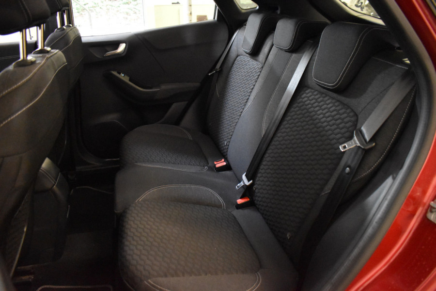 Ford Puma 125PK ECOBOOST HYBRID TITANIUM CARPLAY/LMV/MASSAGE Ford Puma 125PK ECOBOOST HYBRID TITANIUM CARPLAY/LMV/MASSAGE