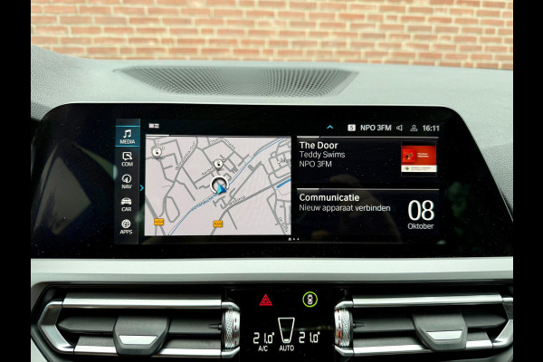 BMW 3 Serie Touring 320e Laser, Carplay, DAB, Sportstoel [BTW, NL, NAP, Dealer-onderhouden]