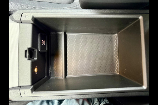 BMW 3 Serie Touring 320e Laser, Carplay, DAB, Sportstoel [BTW, NL, NAP, Dealer-onderhouden]