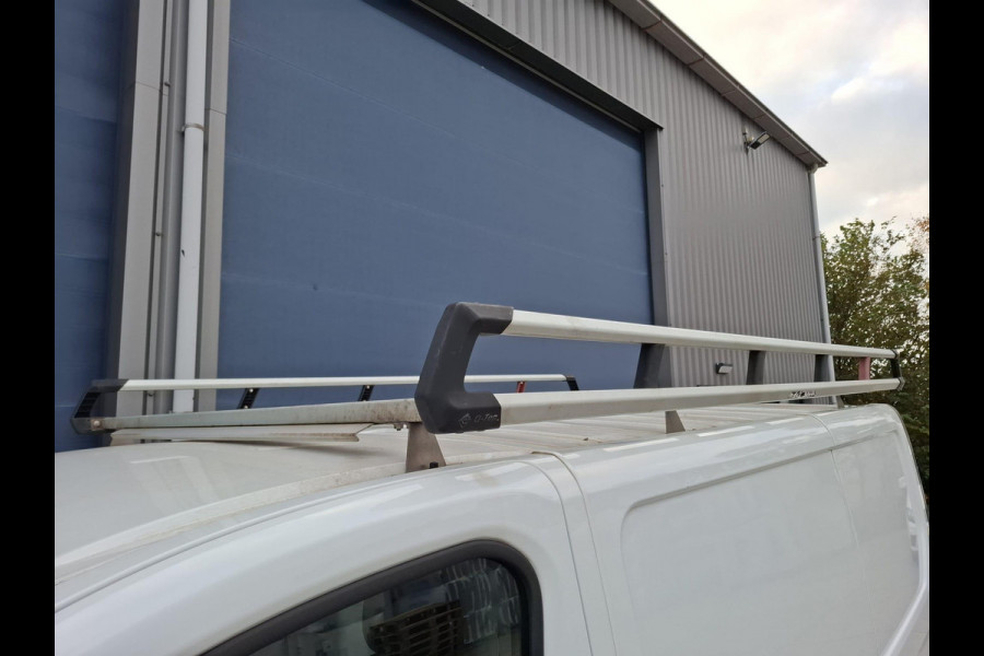 Renault Trafic 2.0 dCi 145 T27 L1H1 Comfort AUTOMAAT / CRUISE CONTROLE / NAVI / CAMERA / 3 ZITS / IMPERIAL