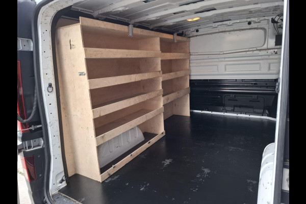 Renault Trafic 2.0 dCi 145 T27 L1H1 Comfort AUTOMAAT / CRUISE CONTROLE / NAVI / CAMERA / 3 ZITS / IMPERIAL