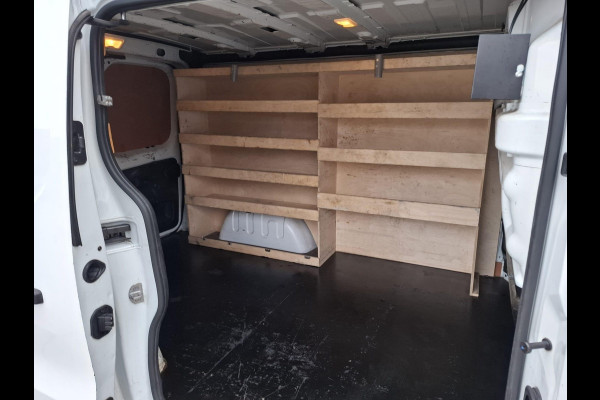 Renault Trafic 2.0 dCi 145 T27 L1H1 Comfort AUTOMAAT / CRUISE CONTROLE / NAVI / CAMERA / 3 ZITS / IMPERIAL