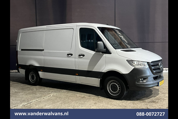 Mercedes-Benz Sprinter 316 CDI 163pk L2H1 Euro6 Airco | Camera | Navigatie | Apple Carplay | Android Auto | Chauffeursstoel Cruisecontrol, Trekhaak, Bijrijdersbank Mercedes-Benz Sprinter 316 CDI 163pk L2H1 Euro6 Airco | Camera | Navigatie | Apple Carplay | Android Auto | Chauffeursstoel Cruisecontrol, Trekhaak, Bijrijdersbank