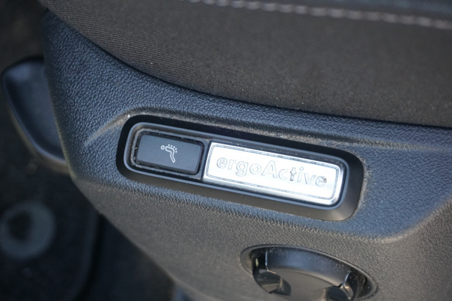 Volkswagen Tiguan 1.4 TSI Connected Series | PANO DAK | TREKHAAK | CLIMATE | CARPLAY | STOELVERW. | COMFORTSTOELEN