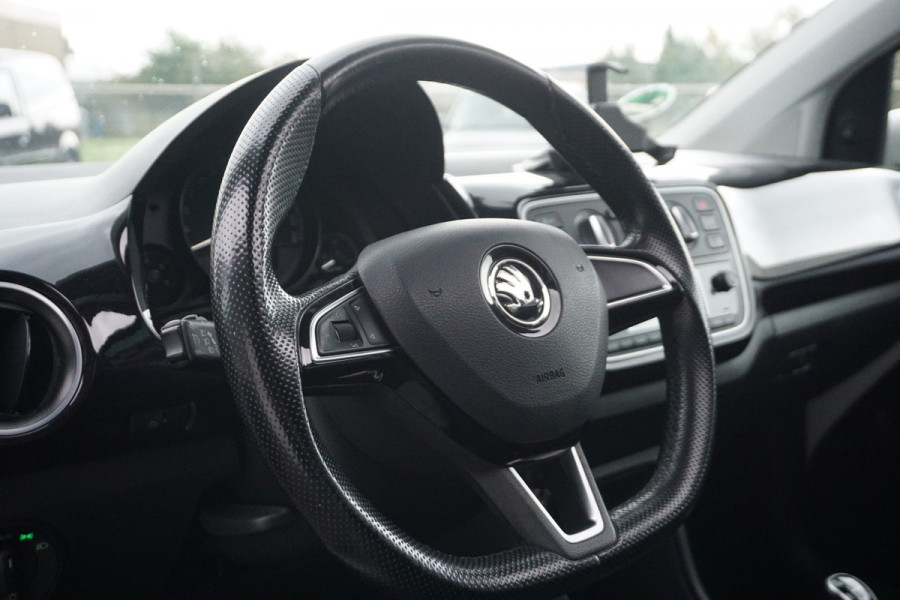 Škoda Citigo 1.0 Greentech Ambition | PANO/ OPEN DAK | CRUISE | TREKHAAK | Škoda Citigo 1.0 Greentech Ambition | PANO/ OPEN DAK | CRUISE | TREKHAAK |