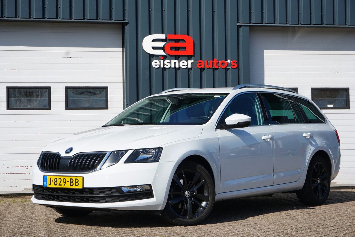 Škoda Octavia Combi 1.0 TSI Automaat Clever Edition | PARELMOER WIT | TREKHAAK | STOELVERW. | Škoda Octavia Combi 1.0 TSI Automaat Clever Edition | PARELMOER WIT | TREKHAAK | STOELVERW. |