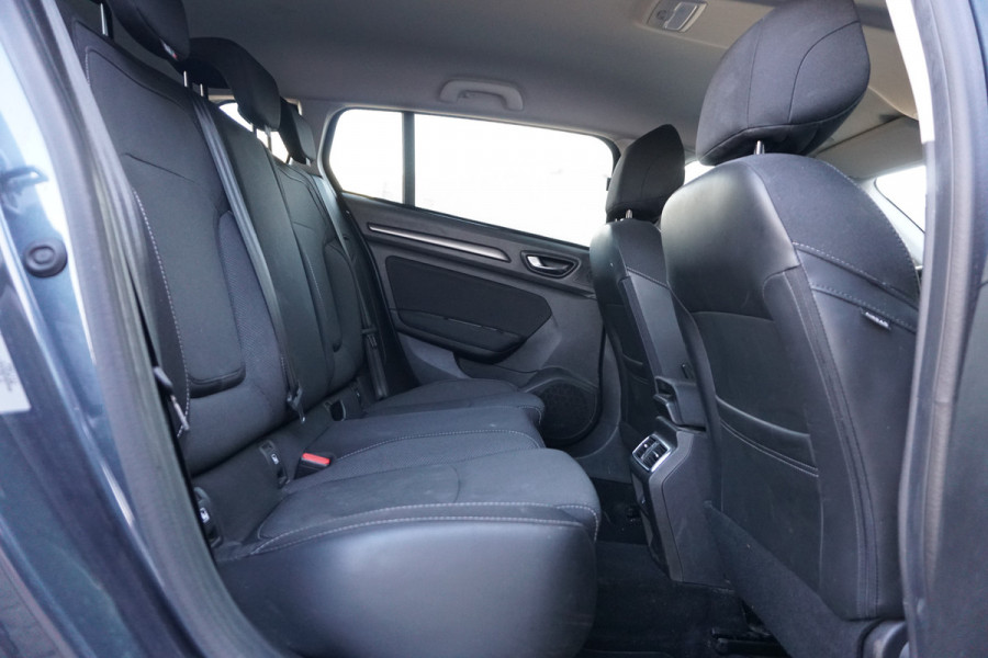 Renault MEGANE Estate 1.3 TCe 140 Equilibre | LED | TREKHAAK | CARPLAY | CLIMA |
