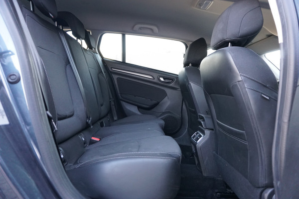 Renault MEGANE Estate 1.3 TCe 140 Equilibre | LED | TREKHAAK | CARPLAY | CLIMA |