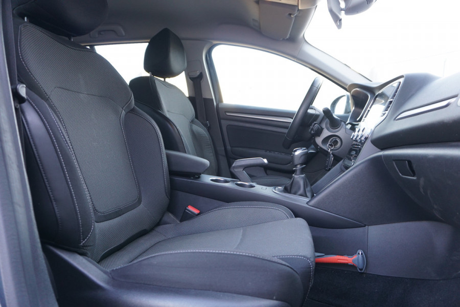 Renault MEGANE Estate 1.3 TCe 140 Equilibre | LED | TREKHAAK | CARPLAY | CLIMA |