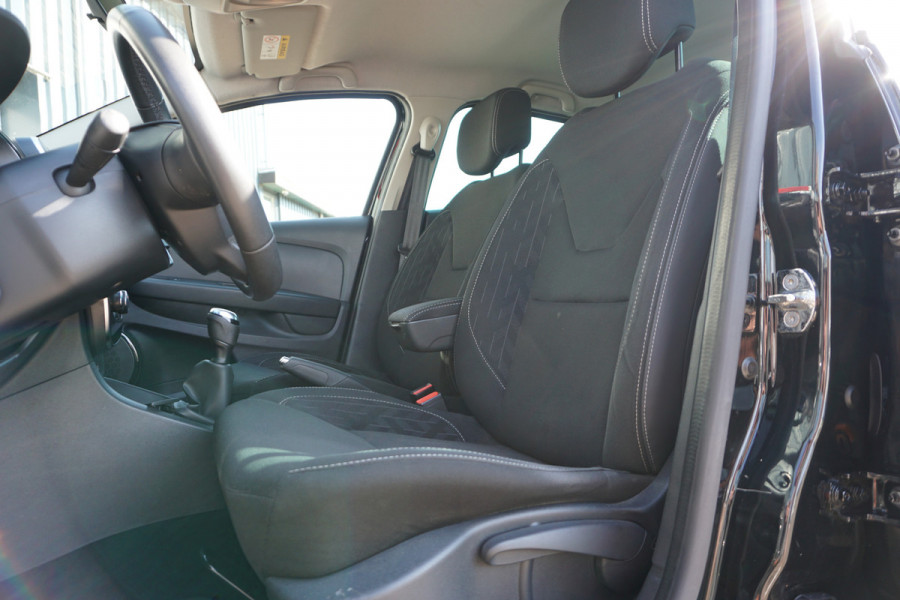Renault Clio 0.9 TCe Limited | NAVI | AIRCO | TREKHAAK | CRUISE |