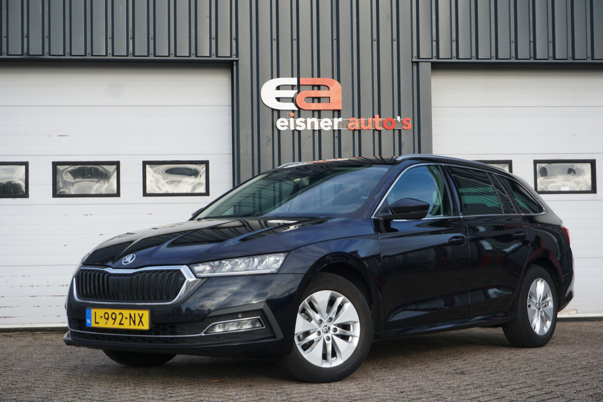 Škoda Octavia Combi 1.0 TSI Edition | CAMERA | STOELVERW. | CARPLAY | ELEKTR. KLEP | Škoda Octavia Combi 1.0 TSI Edition | CAMERA | STOELVERW. | CARPLAY | ELEKTR. KLEP |