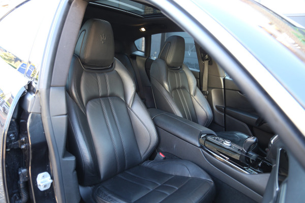 Maserati Levante 3.0 V6 D AWD GranSport Pano Luchtvering Leer Camera Navi LED