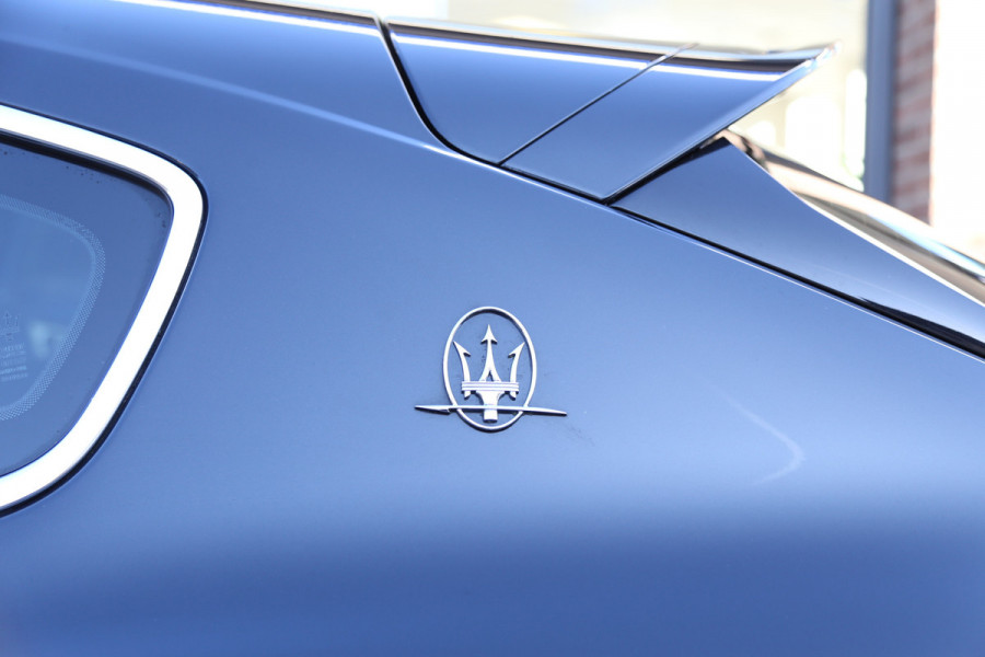 Maserati Levante 3.0 V6 D AWD GranSport Pano Luchtvering Leer Camera Navi LED