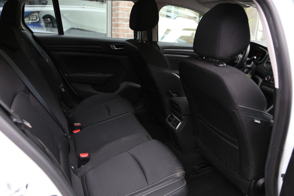Renault MEGANE Estate 1.3 TCe Zen Navi