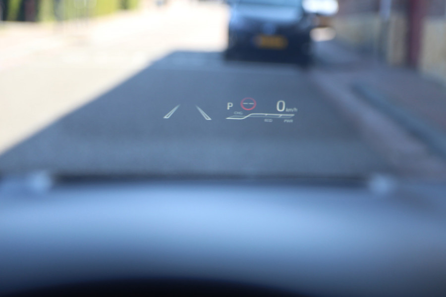 Toyota Corolla Touring Sports 1.8 Hybrid Dynamic Team Navi HuD LED Camera ACC Dodehoek Toyota Corolla Touring Sports 1.8 Hybrid Dynamic Team Navi HuD LED Camera ACC Dodehoek