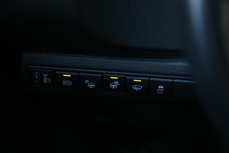 Toyota Corolla Touring Sports 1.8 Hybrid Dynamic Team Navi HuD LED Camera ACC Dodehoek Toyota Corolla Touring Sports 1.8 Hybrid Dynamic Team Navi HuD LED Camera ACC Dodehoek