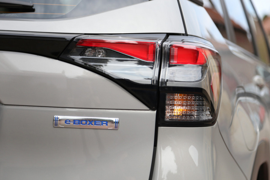Subaru Forester 2.0i e-BOXER Automaat Comfort Navi Camera ACC LED