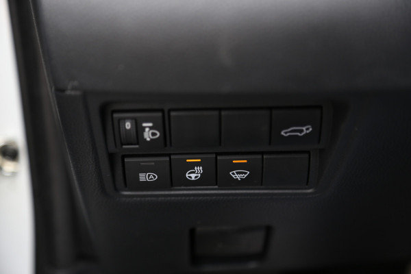 Toyota Yaris Cross 1.5 Hybrid Adventure Bi-Tone Navi JBL LED Camera ACC