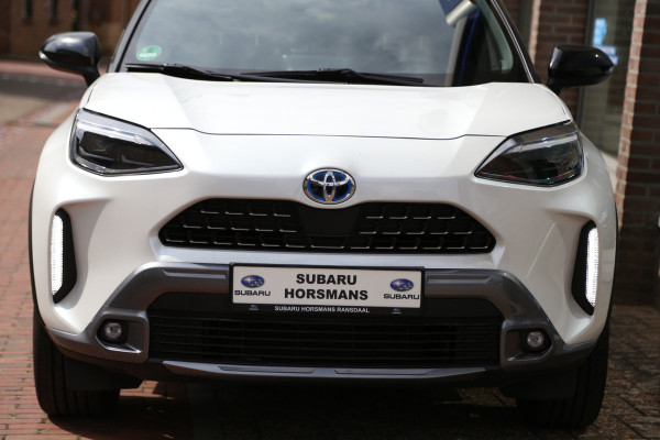 Toyota Yaris Cross 1.5 Hybrid Adventure Bi-Tone Navi JBL LED Camera ACC