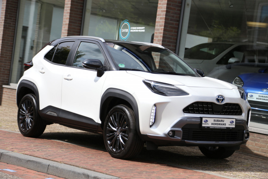 Toyota Yaris Cross 1.5 Hybrid Adventure Bi-Tone Navi JBL LED Camera ACC