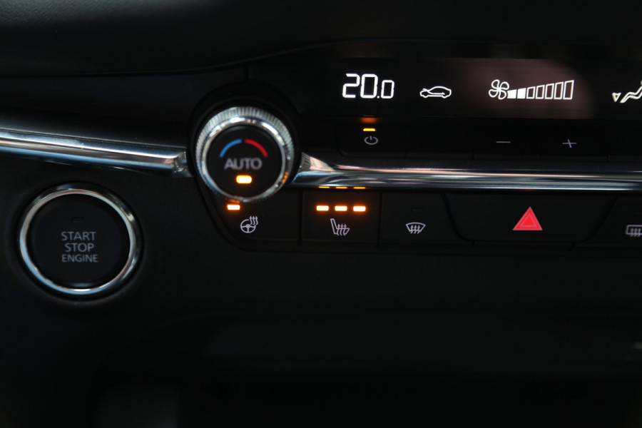 Mazda 3 2.0 e-SkyActiv-G M Hybrid l Luxury Navi HuD ACC BOSE LED 360view