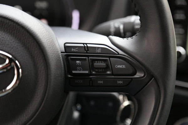 Toyota Aygo X 1.0 VVT-i MT Pulse Navi LED Camera ACC 6000km! Toyota Aygo X 1.0 VVT-i MT Pulse Navi LED Camera ACC 6000km!