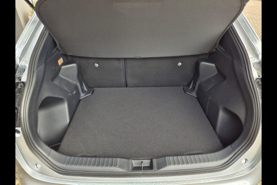 Toyota Yaris 1.5 HYBR 130 DYNAMIC WINTER