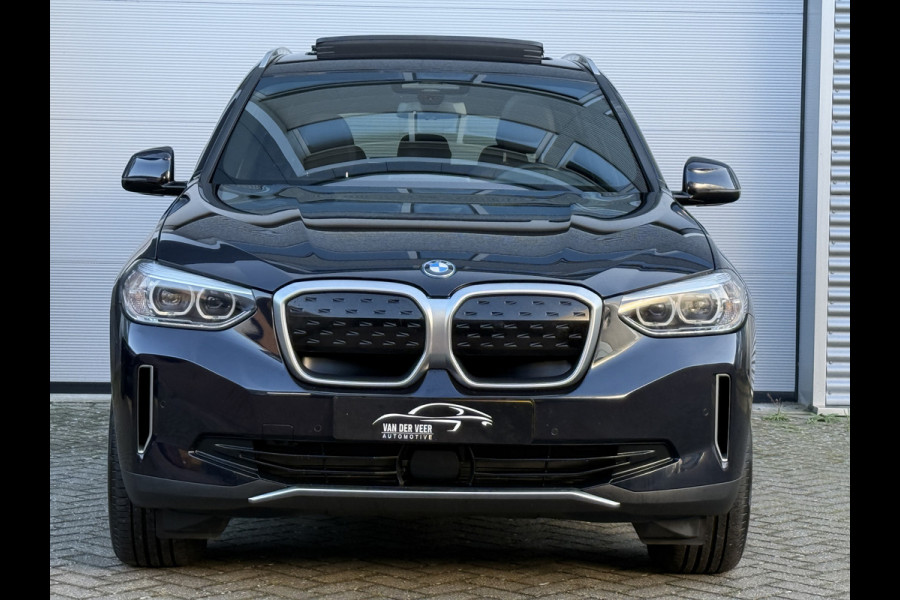 BMW iX3 Executive 80 kWh | SOH 98% | Panoramadak | Memory stoelen | Dodehoek detectie BMW iX3 Executive 80 kWh | SOH 98% | Panoramadak | Memory stoelen | Dodehoek detectie