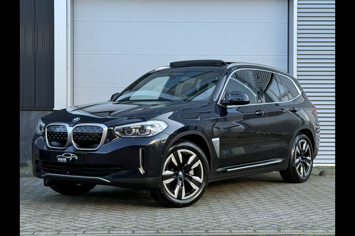 BMW iX3 Executive 80 kWh | Panoramadak | Memory stoelen | Dodehoek detectie BMW iX3 Executive 80 kWh | Panoramadak | Memory stoelen | Dodehoek detectie