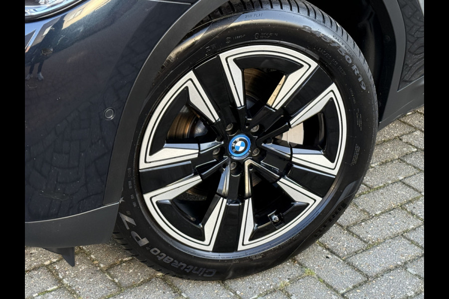 BMW iX3 Executive 80 kWh | SOH 98% | Panoramadak | Memory stoelen | Dodehoek detectie BMW iX3 Executive 80 kWh | SOH 98% | Panoramadak | Memory stoelen | Dodehoek detectie