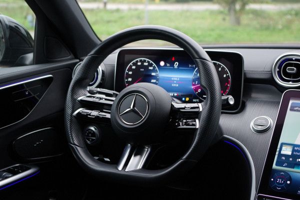 Mercedes-Benz C-Klasse 300 AMG Line 259 PK, Sfeerverlichting, Camera, Leder, MBUX, LED