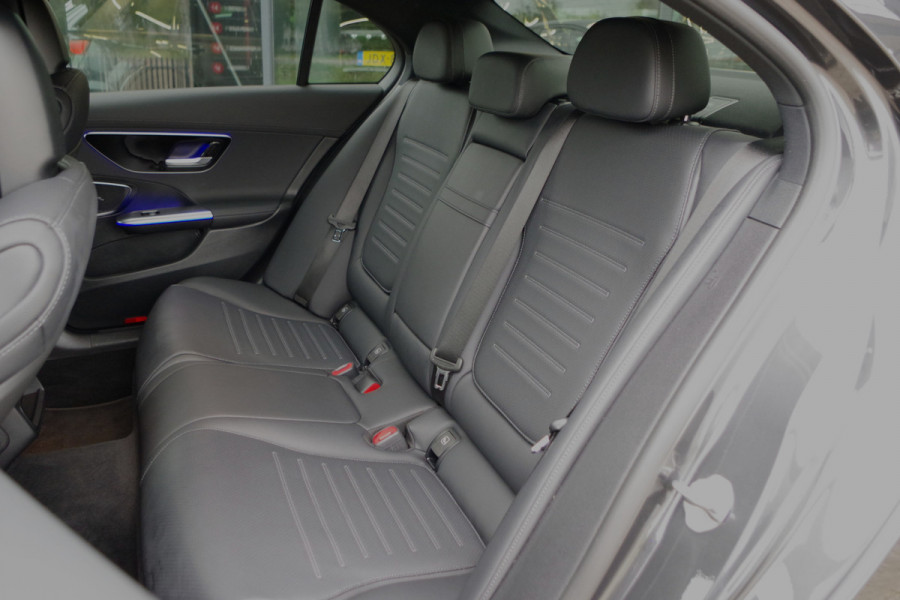 Mercedes-Benz C-Klasse 300 AMG Line 259 PK, Sfeerverlichting, Camera, Leder, MBUX, LED