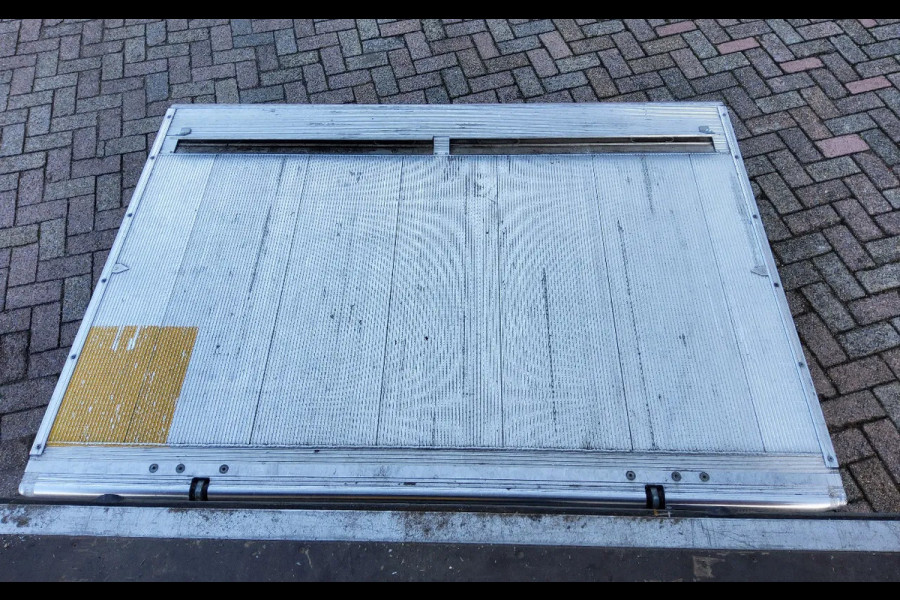 Renault Master 145.35 MET LAADBAK-KLEP-ZIJDEUR - EURO 6 - VVT-08-J Renault Master 145.35 MET LAADBAK-KLEP-ZIJDEUR - EURO 6 - VVT-08-J