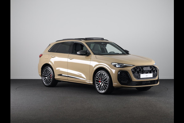 Audi Q5 2.0 TFSI e-hybrid quattro S edition Competition | Mmi experience pro | Glazen panoramadak | Tech plus | Privacy glas |