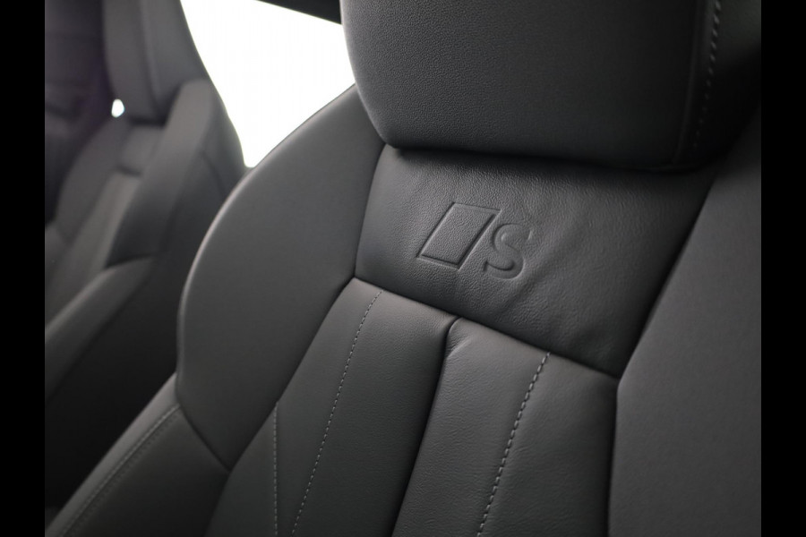 Audi Q5 2.0 TFSI e-hybrid quattro S edition Competition | Mmi experience pro | Glazen panoramadak | Tech plus | Privacy glas |