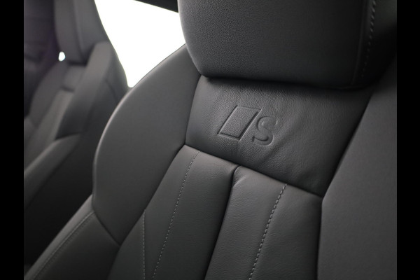 Audi Q5 2.0 TFSI e-hybrid quattro S edition Competition | Mmi experience pro | Glazen panoramadak | Tech plus | Privacy glas |