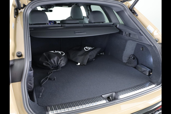 Audi Q5 2.0 TFSI e-hybrid quattro S edition Competition | Mmi experience pro | Glazen panoramadak | Tech plus | Privacy glas |