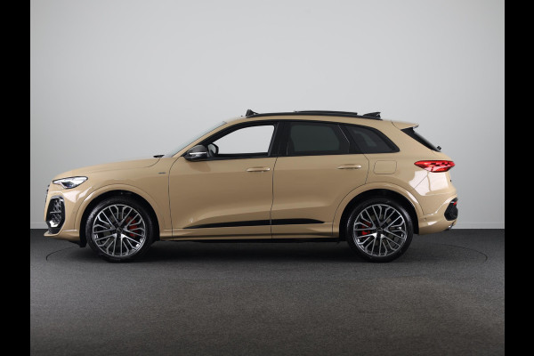 Audi Q5 2.0 TFSI e-hybrid quattro S edition Competition | Mmi experience pro | Glazen panoramadak | Tech plus | Privacy glas |