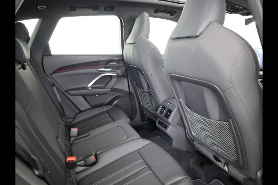 Audi Q5 2.0 TFSI e-hybrid quattro S edition Competition | Mmi experience pro | Glazen panoramadak | Tech plus | Privacy glas |