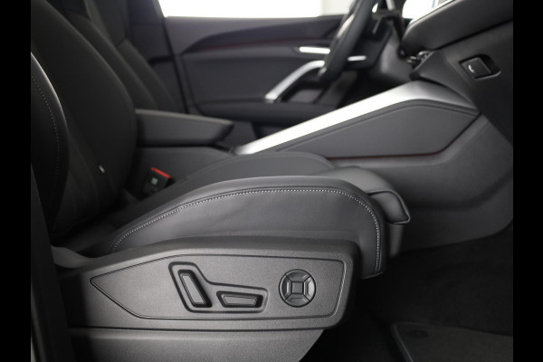 Audi Q5 2.0 TFSI e-hybrid quattro S edition Competition | Mmi experience pro | Glazen panoramadak | Tech plus | Privacy glas |