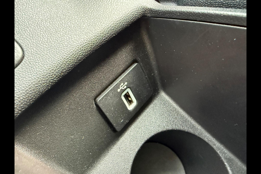 Ford Fiesta 1.1 Trend, CarPlay, Navi, LaneAssist, DAB, Cruise Control Ford Fiesta 1.1 Trend, CarPlay, Navi, LaneAssist, DAB, Cruise Control