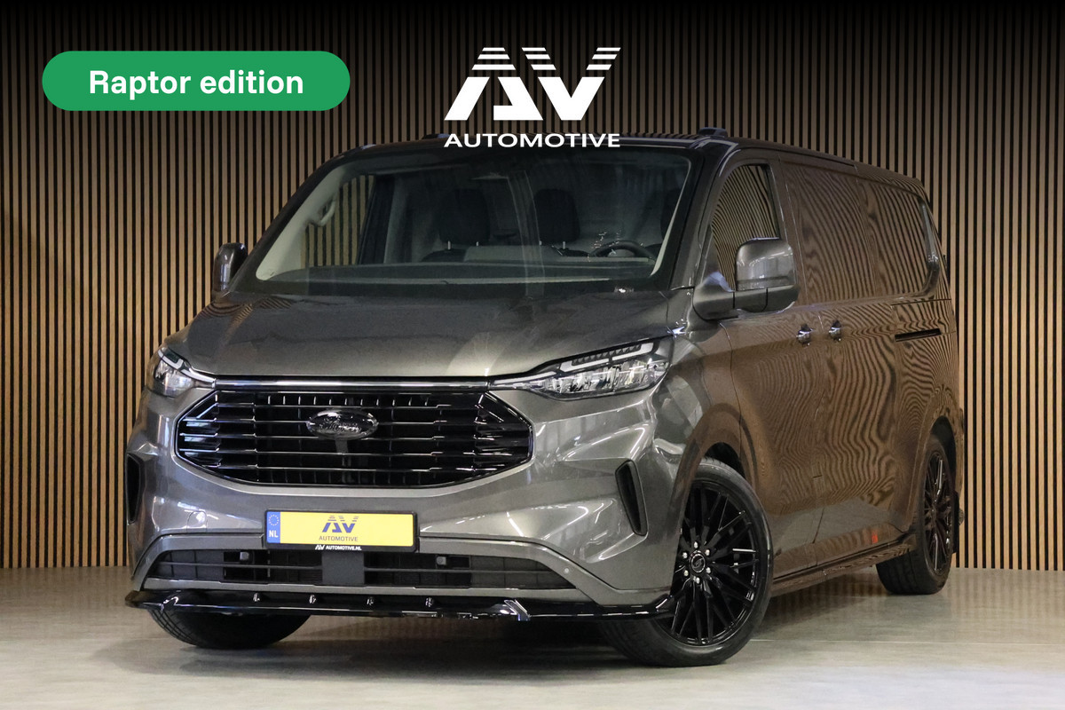 Ford Transit Custom 300 2.0 TDCI 170 PK L2H1 Limited | L+R Schuifdeur | ACC | Blind Spot | Camera | Lane Assist | Stoelverwarming | CarPlay | Naviga | Raptor Edition | Trekhaak | 3-Zitter | MODELJAAR 2025 | Verlengde fabrieksgarantie tot 12-2029 Ford Transit Custom 300 2.0 TDCI 170 PK L2H1 Limited | L+R Schuifdeur | ACC | Blind Spot | Camera | Lane Assist | Stoelverwarming | CarPlay | Naviga | Raptor Edition | Trekhaak | 3-Zitter | MODELJAAR 2025 | Verlengde fabrieksgarantie tot 12-2029